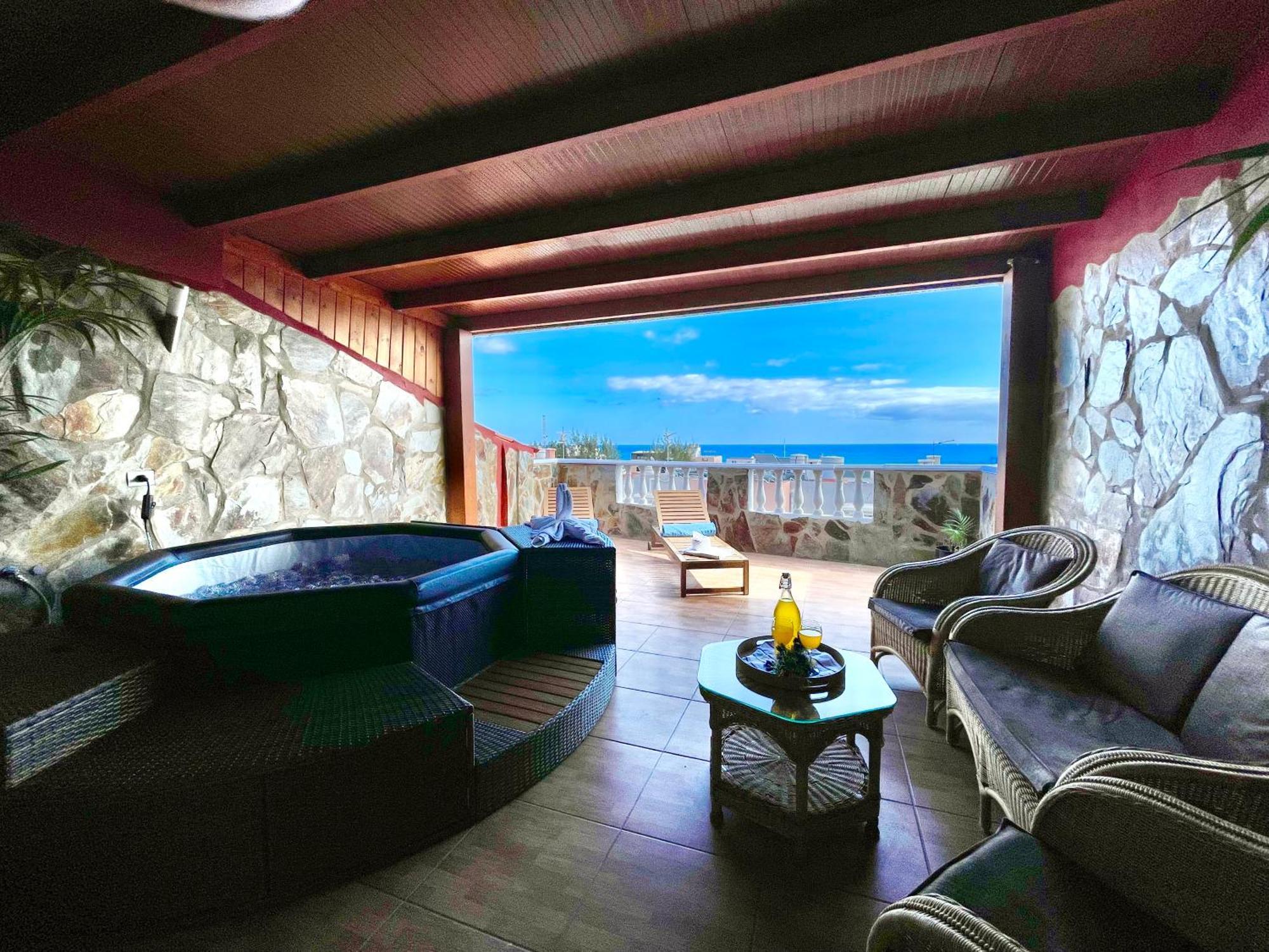 Chabela'S Seaview Penthouse & Spa Lajita Exteriör bild